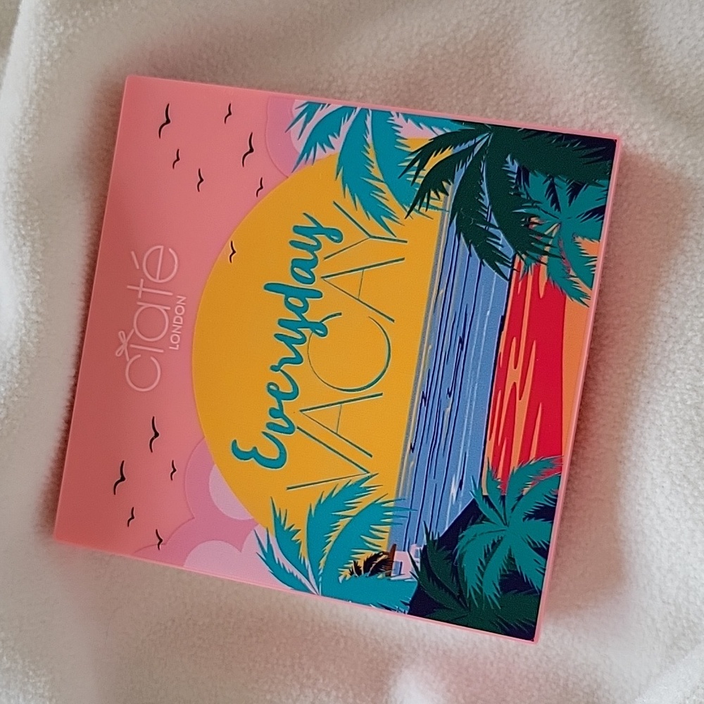 Ciaté London Everyday Vacay Eye & Face Palette